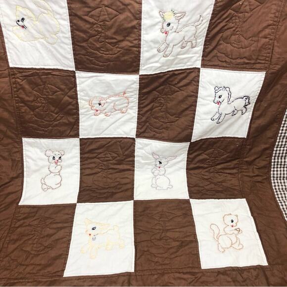 Vintage Embroidered Animal Quilt - Picture 4 of 12